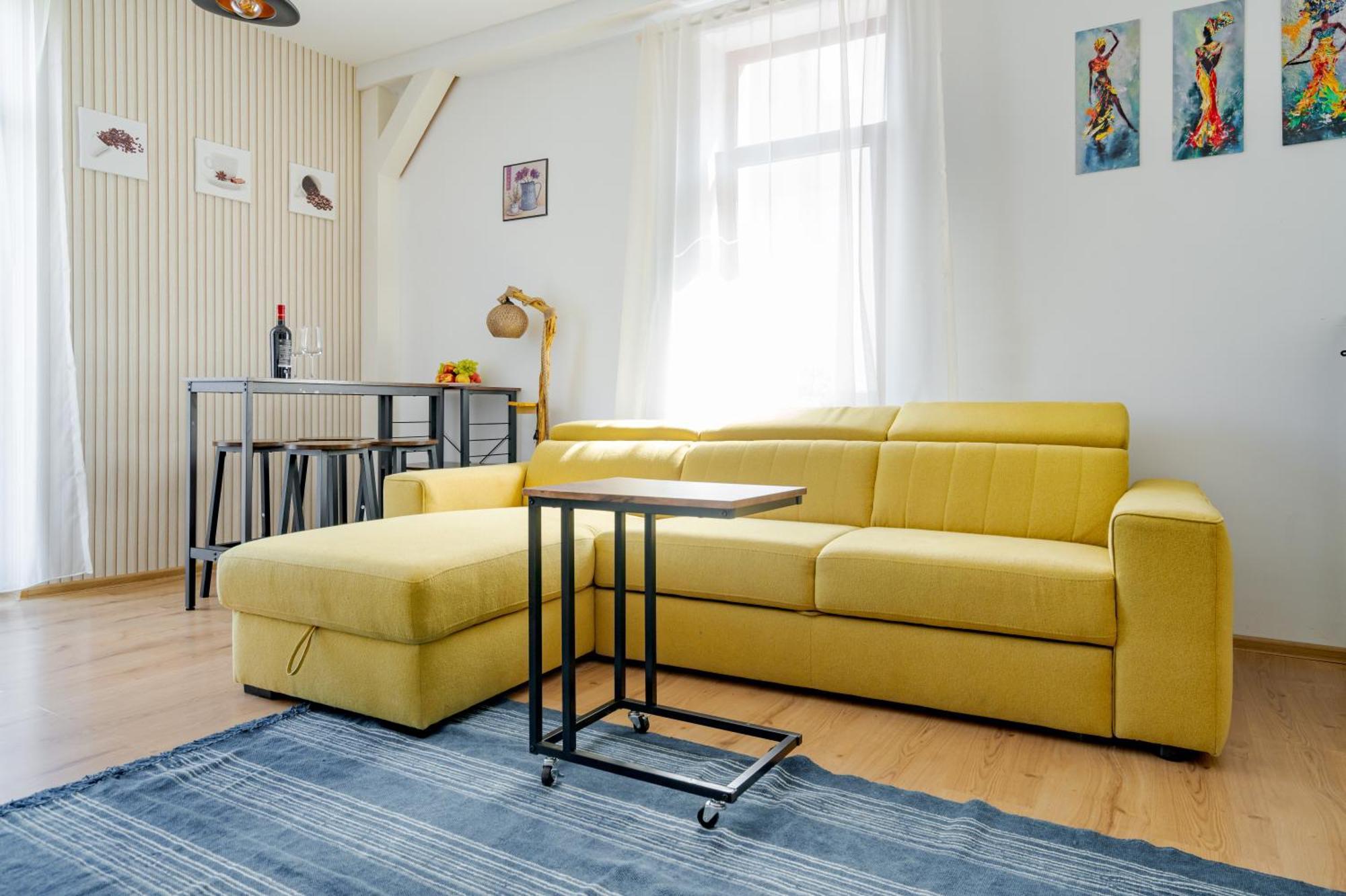 Central Muse Apartment Bukares Bagian luar foto