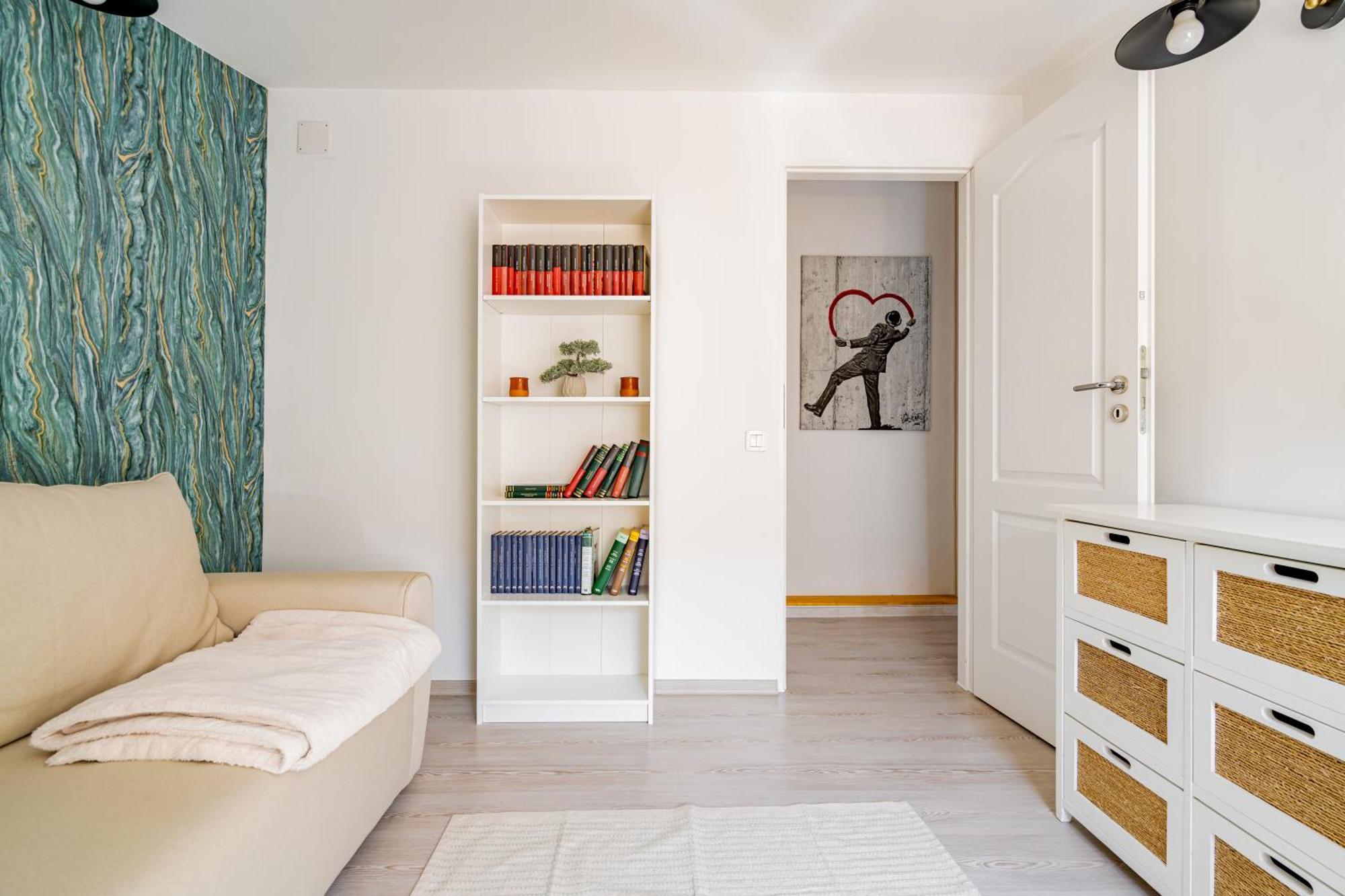 Central Muse Apartment Bukares Bagian luar foto