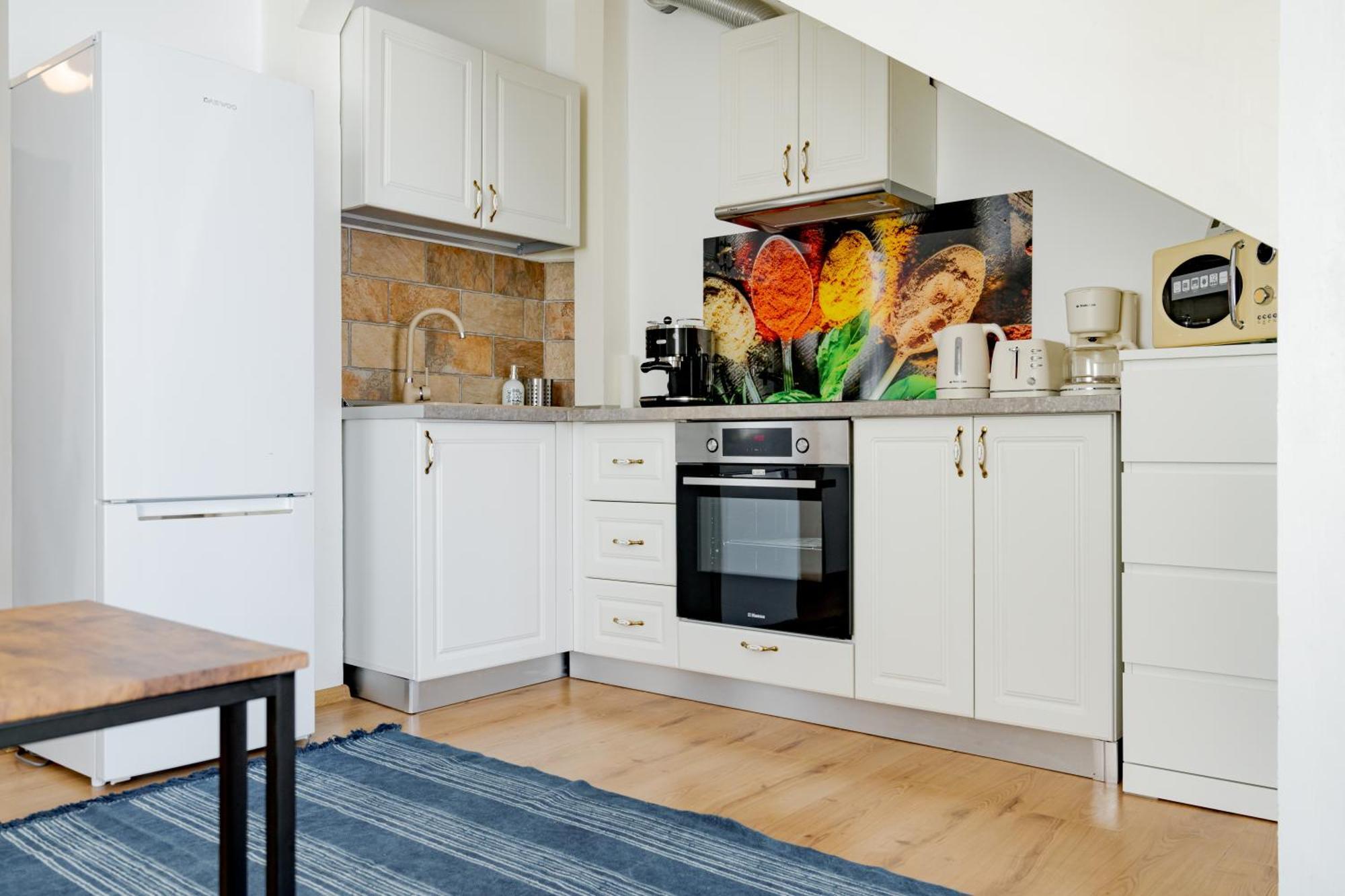 Central Muse Apartment Bukares Bagian luar foto